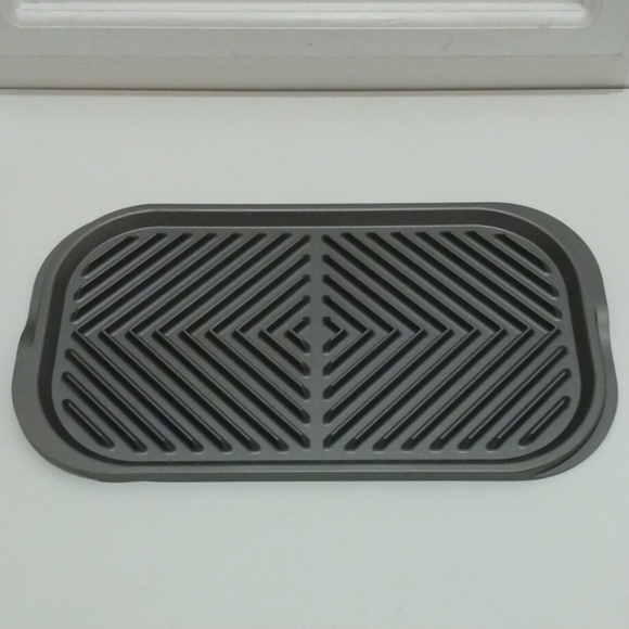 Nordic Ware Reversible Grill/Griddle (USA) - Picture 1 of 6